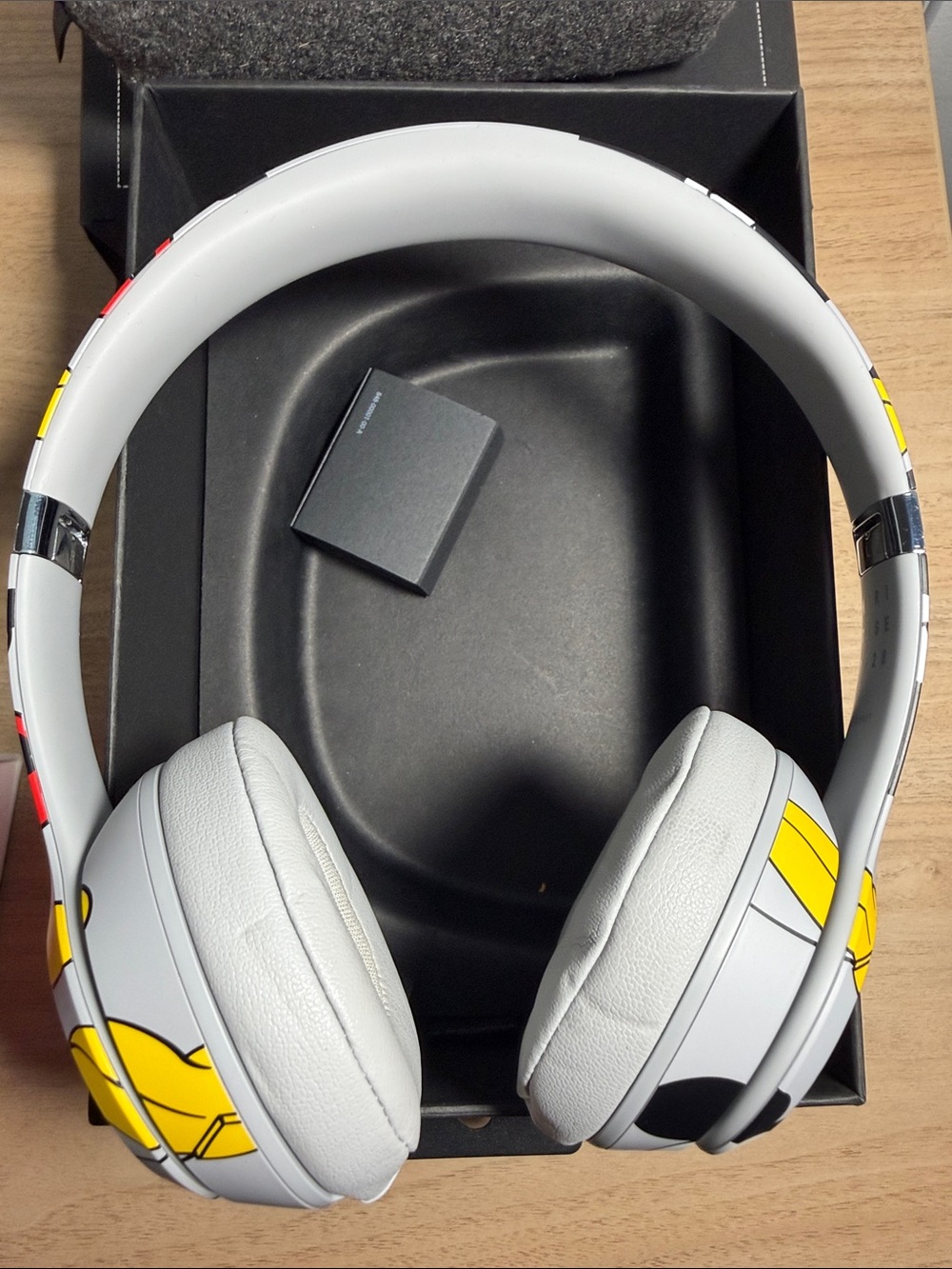 Beats Solo3 Wireless Mickey 90th Anniversary Headphones - Gray/Red/Yellow - Picture 9 of 12